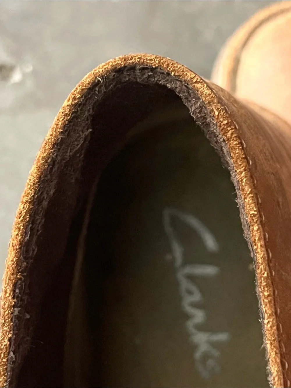 Clarks Men's Tan Brown Leather Chukka Boots
